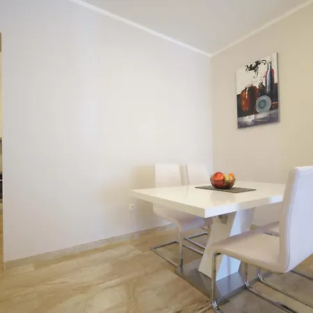Apartment Luxury Montesun *