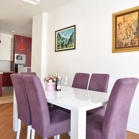 Luxury Montesun Apartment *